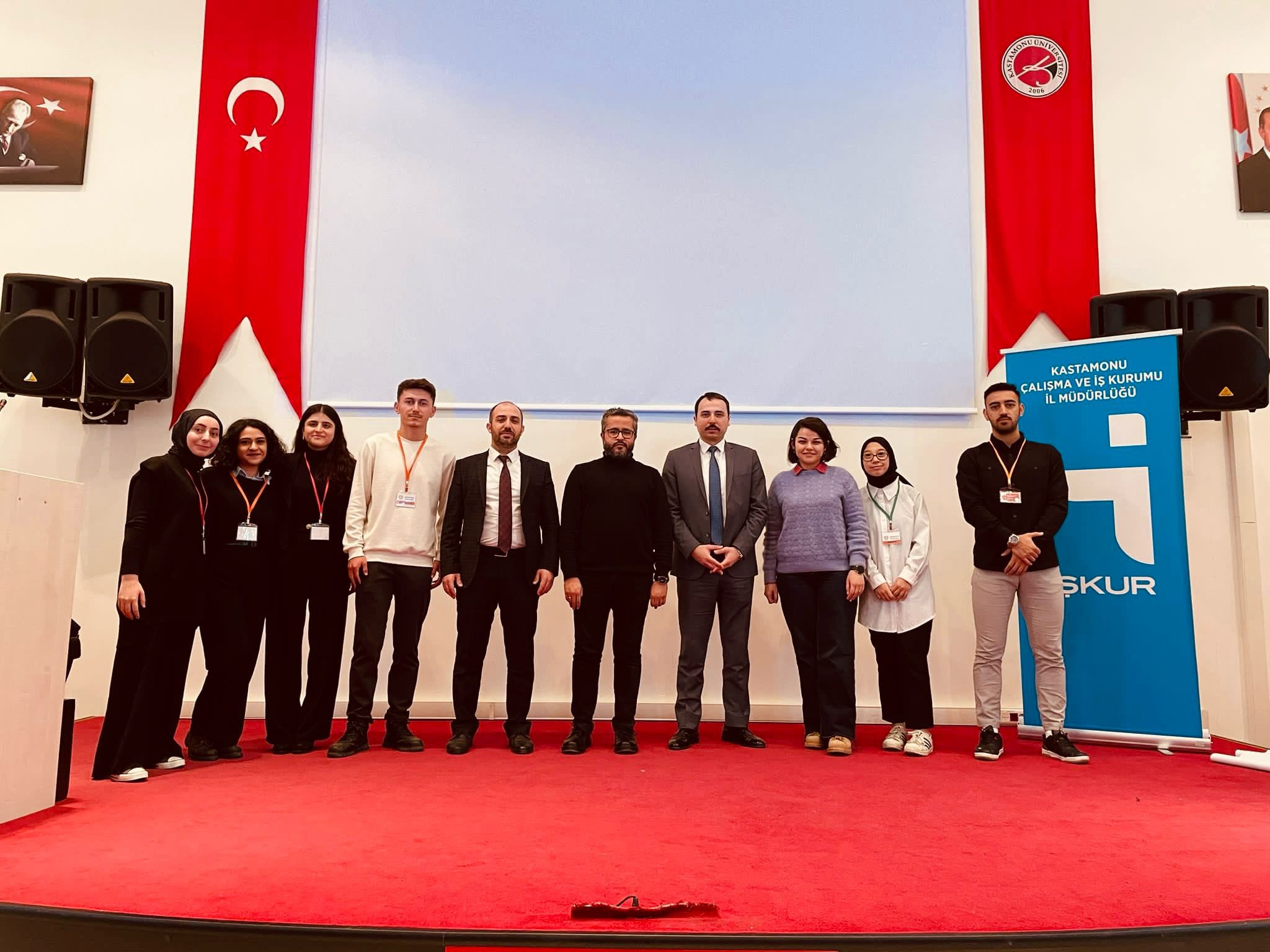Fakültemizde Kariyer Günleri Etkinliği Düzenlendi